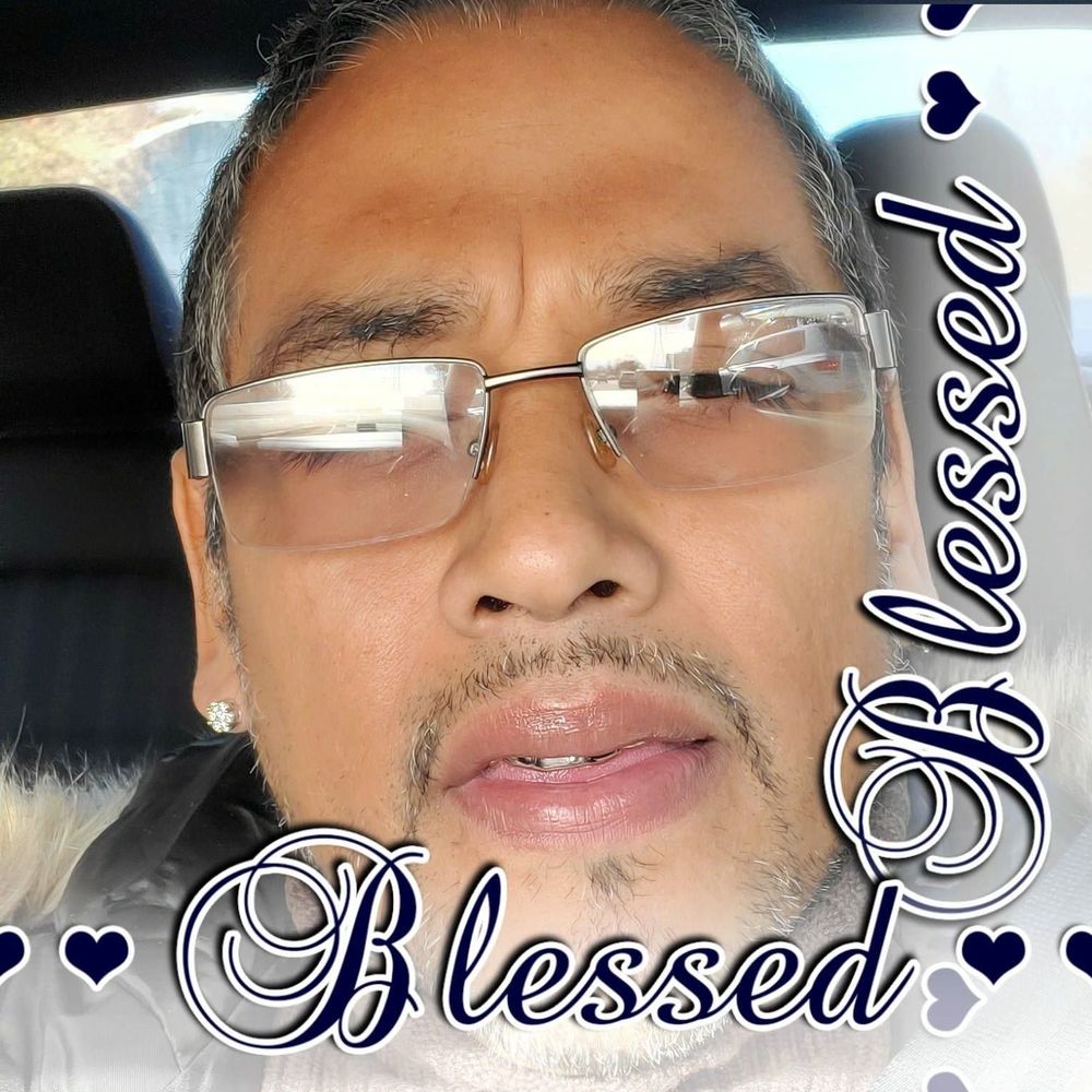 Meet your Posher, Efrain